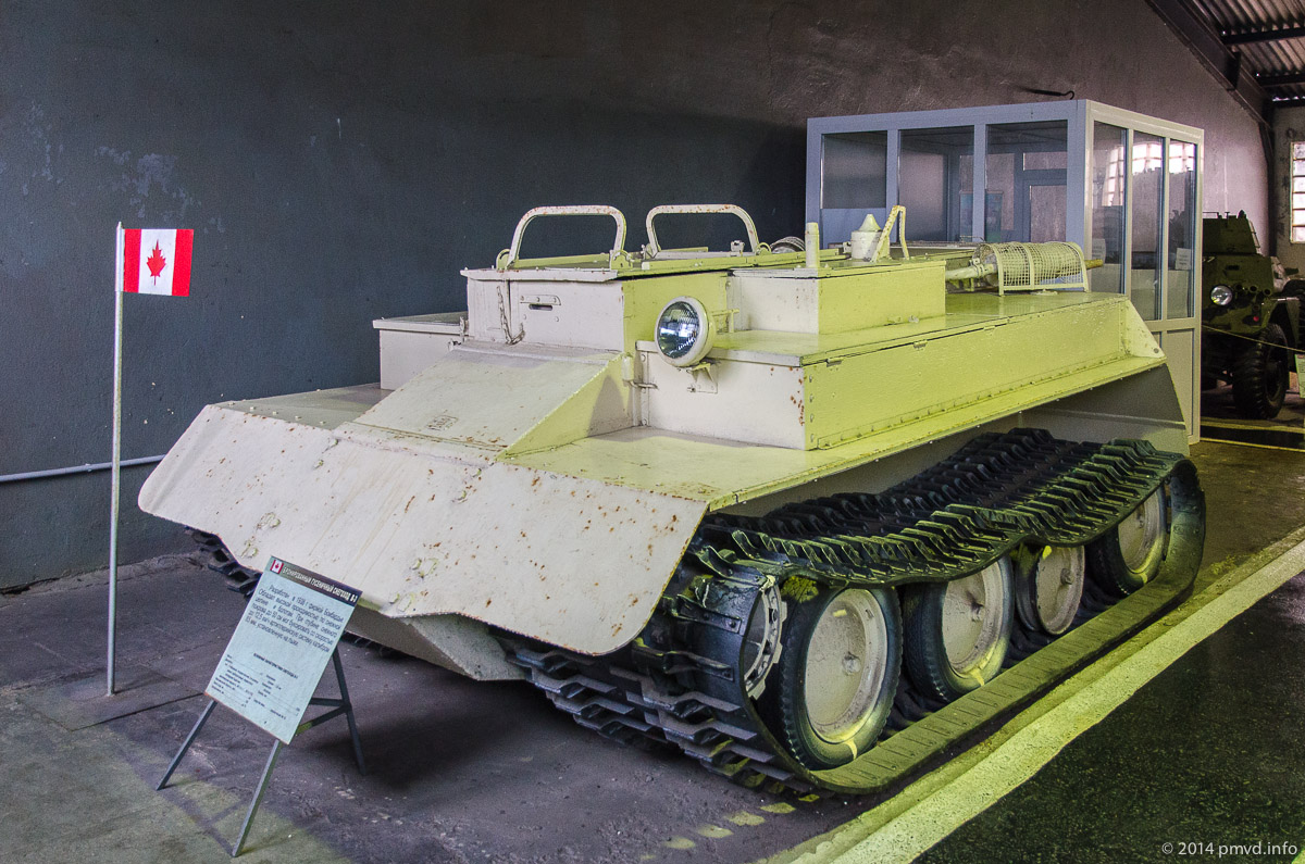 B-3 в танковом музее в Кубинке
