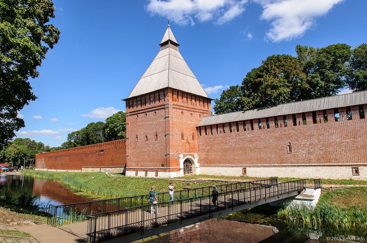 Копытинские ворота крепостной стены Смоленска